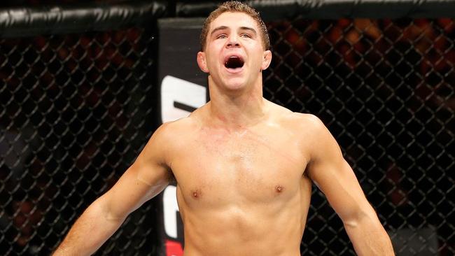 Al Iaquinta is a real estate agent by day, UFC fighter by night.