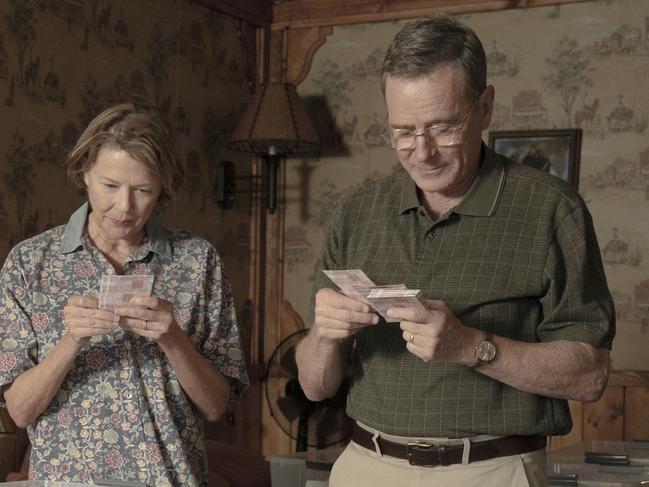 Annette Bening and Bryan Cranston in Jerry and Marge Go Large