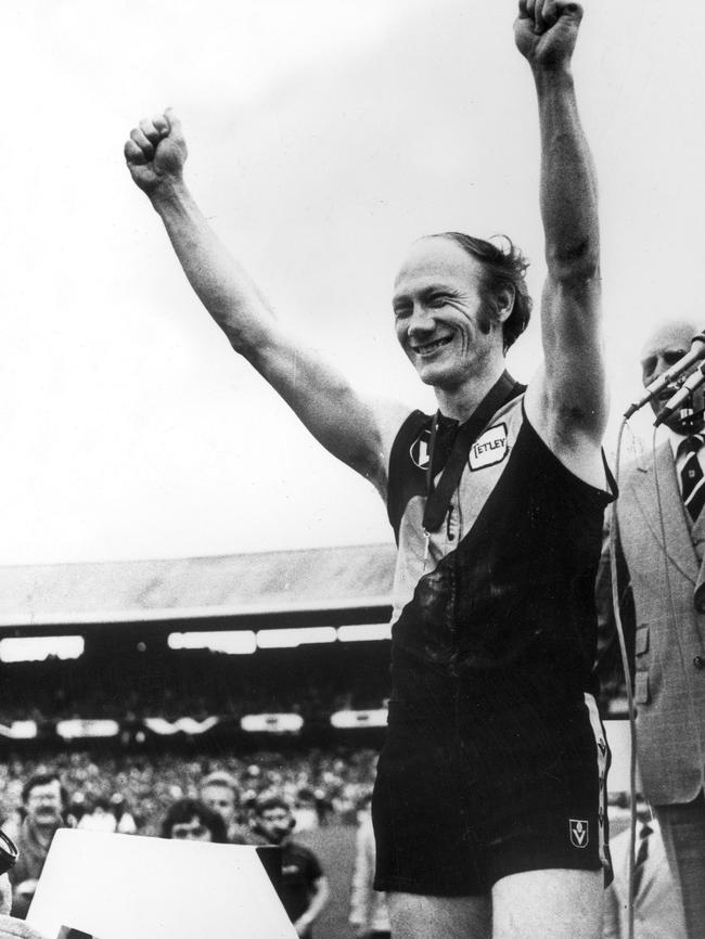 Kevin Bartlett after winning the Norm Smith medal.