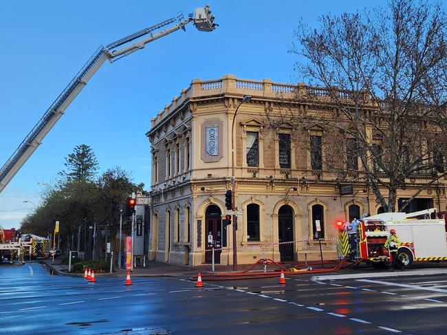 Fire at North Adelaide’s iconic Oxford Hotel Saturday 27th July 2024 Picture: Brenton Edwards