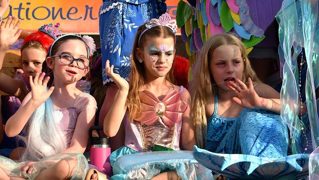 Ingham State Primary School. Photographs from the Maraka Festival Street Parade around the Ingham central business district on Saturday. In an ‘Under the Sea’-themed celebration of all things Hinchinbrook, school students, community organisations, emergency responders and contestants vying for the prized Queen and Princess titles paraded around Rotary Park in the centre of the town. Picture: Cameron Bates
