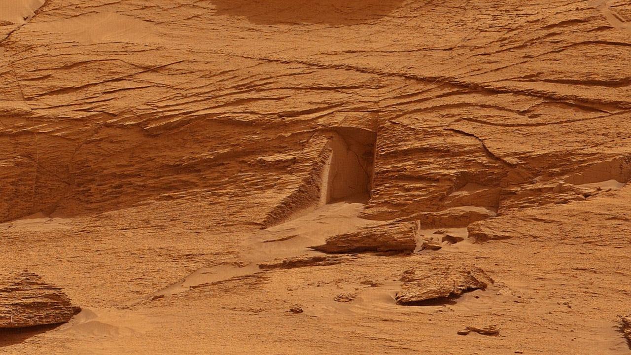 Scientists Made Fake Mars Dirt