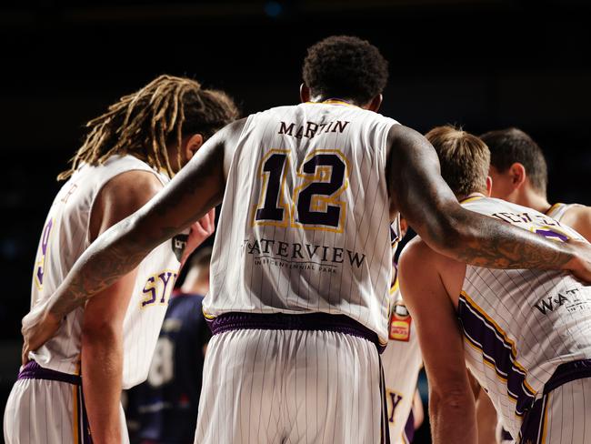 ADELAIDE, AUSTRALIA - JANUARY 30: Sydney Kings huddle during the round three NBL match between the Adelaide 36ers and the Sydney Kings at Adelaide Entertainment Centre, on January 30, 2021, in Adelaide, Australia. (Photo by Daniel Kalisz/Getty Images)