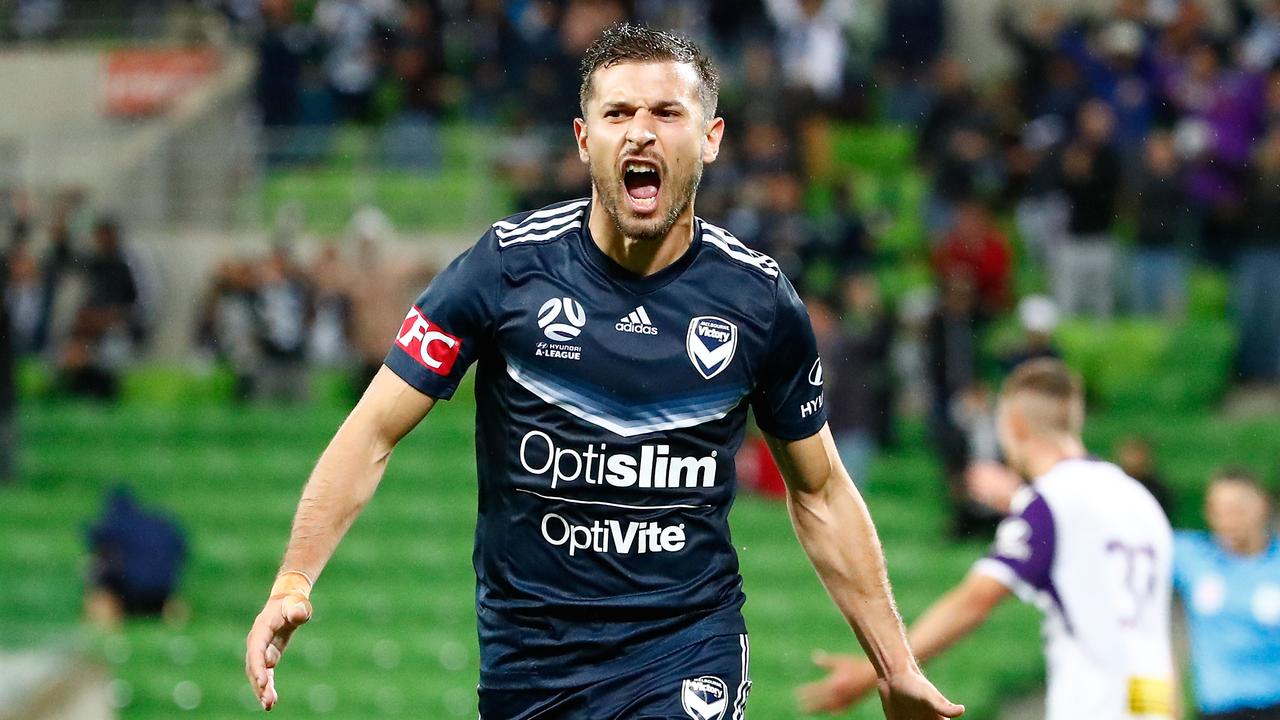 Sydney FC have signed Kosta Barbarouses from Melbourne Victory