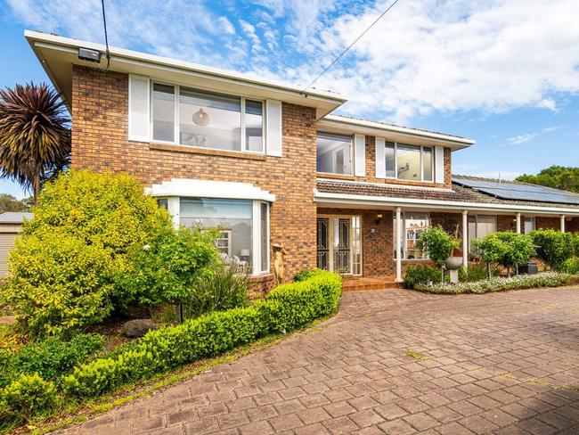 20 High St, Moolap, has sold for $1.8m. The 4720sq m property has two separate dwellings.