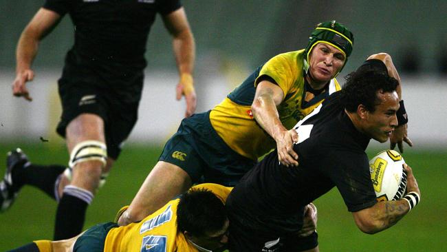 A game betweent the Wallabies and All Blacks at the MCG in 2007.