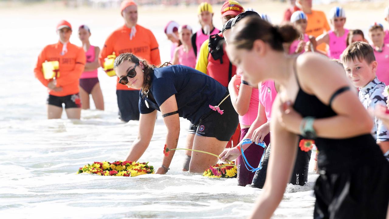 Wreath laying at Mooloolaba beach. Picture: Patrick Woods.