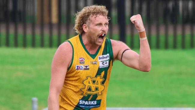 Jackson Calder is one goal behind Waratah’s Jayden Magro in the goal kicking count with one round to go. Picture: Celina Whan / AFLNTMedia.