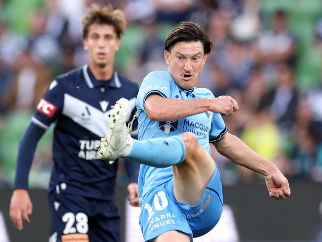 MELBOURNE, AUSTRALIA - JANUARY 24: Joe Lolley of Sydney FC in during the round 16 A-League Men match between Melbourne Victory and Sydney FC at AAMI Park, on January 24, 2025, in Melbourne, Australia. (Photo by Jonathan DiMaggio/Getty Images)