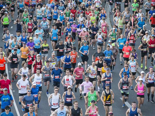 Melbourne Marathon 2017: 30,000 people run under sunny skies | news.com ...