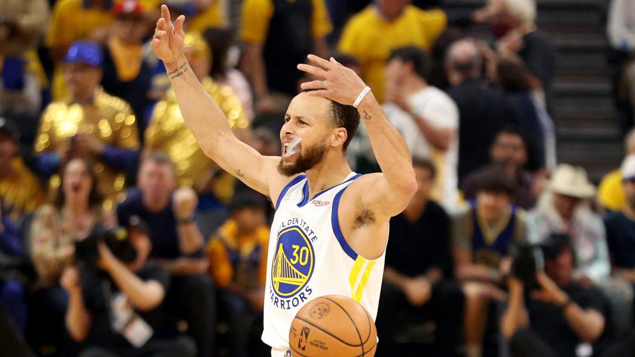 Watch: Steph Curry hits deep jumper from way beyond the arc at the buzzer  vs. Celtics