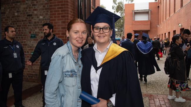 05-10-2023 Deakin University Accounting and Finance Graduation. Kayla and Tory Germany
