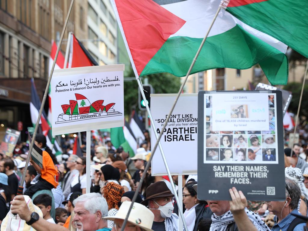 Protesters march on the streets of the Sydney CBD. Protesters gather at Hyde Park in Sydney's CBD to demand an end to the ongoing war and Israel's current occupation of Gaza, and the escalating Israel-Lebanon conflict. Picture: NewsWire / Damian Shaw