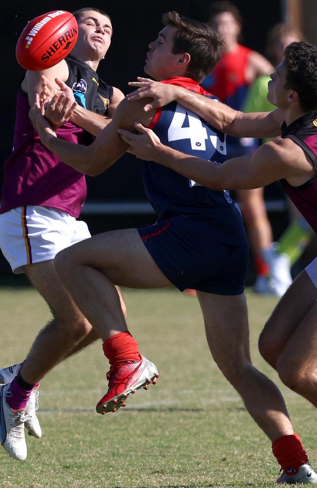 Jordan Hayter playing for Old Brighton. He’s joined Somerville in 2025. Picture: Hamish Blair