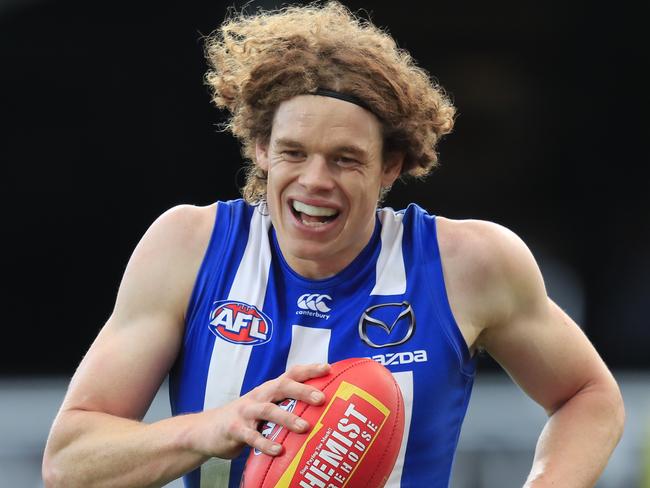 Ben Brown of the Kangaroos prepares to kick towards goal during the Round 9 AFL match between the North Melbourne Kangaroos and the Greater Western Sydney (GWS) Giants at Blundstone Arena in Hobart, Saturday, May 19, 2018. (AAP Image/Rob Blakers) NO ARCHIVING, EDITORIAL USE ONLY