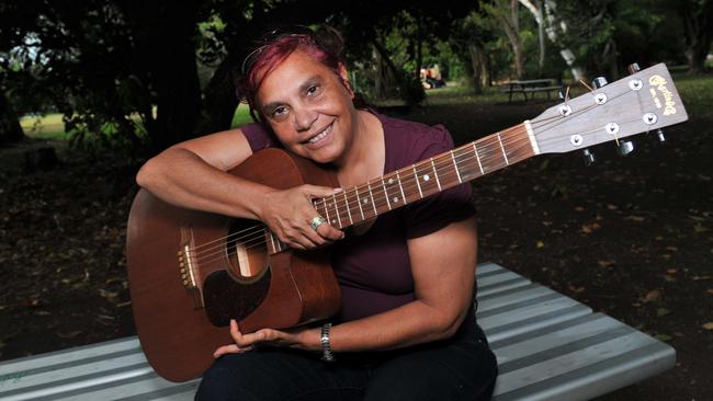 Darwin songstress Shellie Morris has something to sing about | NT News
