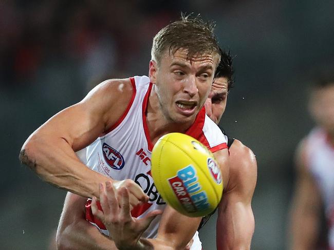 Sydney's Kieren Jack under pressure during AFL match Sydney Swans v Collingwood at the SCG. Picture. Phil Hillyard