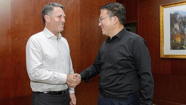 Richard Marles meets Guo Yezhou, deputy head of the Chinese Communist Party's International Liaison Department, during a visit to Beijing in 2019.