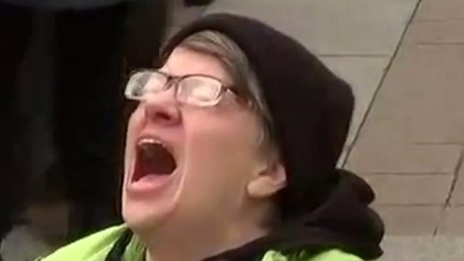 Donald Trump Inauguration Anti Trump Protesters Screaming Performance Goes Viral Au 