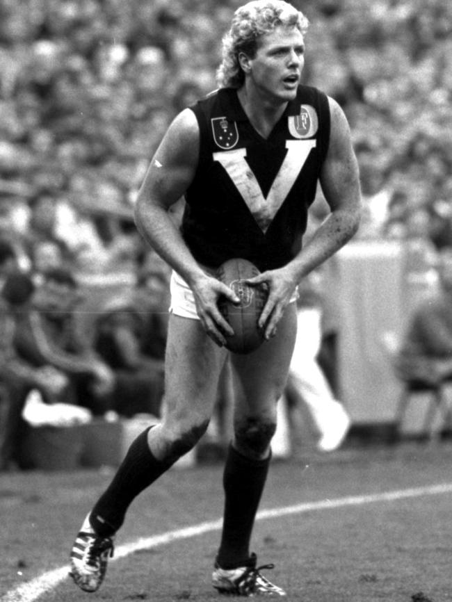 Dermott Brereton in action for the Big V in 1989.