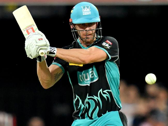 Chris Lynn of the Heat in action during the Big Bash League (BBL) cricket match between the Brisbane Heat and the Melbourne Renegades at the Gabba in Brisbane, Thursday, January 10, 2019. (AAP Image/Darren England) NO ARCHIVING, EDITORIAL USE ONLY, IMAGES TO BE USED FOR NEWS REPORTING PURPOSES ONLY, NO COMMERCIAL USE WHATSOEVER, NO USE IN BOOKS WITHOUT PRIOR WRITTEN CONSENT FROM AAP