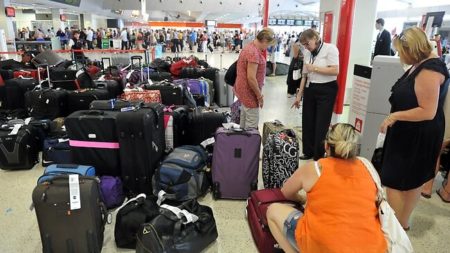 Qantas baggage mess triggers chaos | The Advertiser