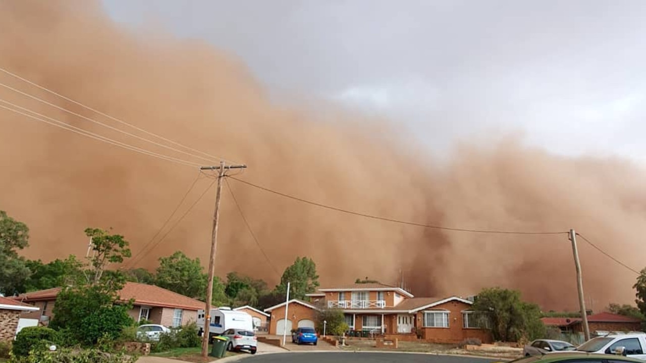 Social media images show huge dust storm rolling over towards Parkes in NSW. Picture: Instagram