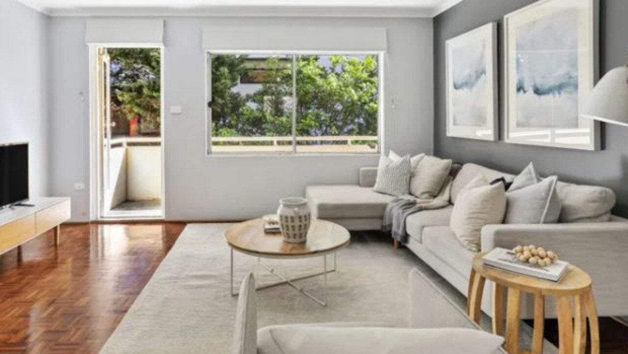 This Maroubra unit sold for $132,000 over its guide price.