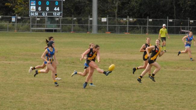 Northern Rivers Tigers ruck work against Wolves.