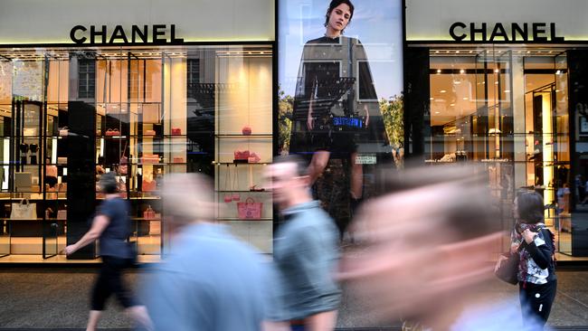 As inflation soars, Australians are spending more but buying less. Picture: Dan Peled / NCA NewsWire