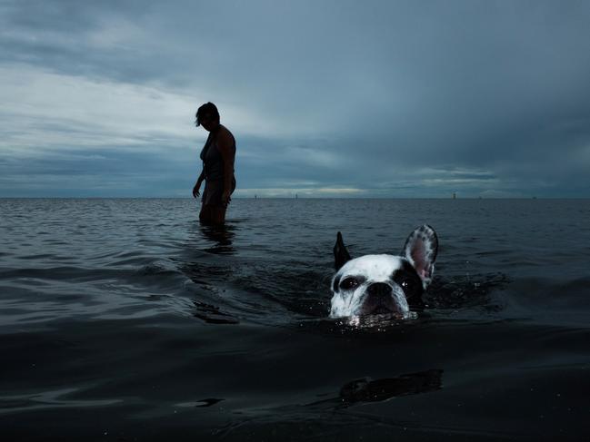 Photographer Name: Thanasorn Janekankit Year: 2018 Image Description: At the Southern part of Thailand, an old Western lady brings her dog to the beach. Copyright: Thanasorn Janekankit, Thailand, Shortlist, Open Street Photography and 2nd Place, Thailand National Award. Picture: Sony World Photography Awards/ Thanasorn Janekankit