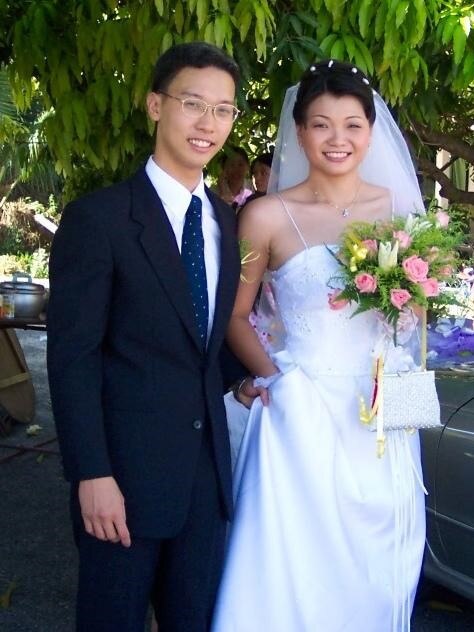 Dr Yen-Yung Yap and Mei-Khing Loo on their wedding day in 2003. Picture: Supplied