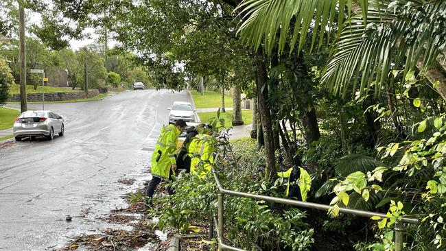 Police officers and detectives continued to search bushland and around nearby homes in Park Rd, Nambour on Sunday morning. Picture: Letea Cavander