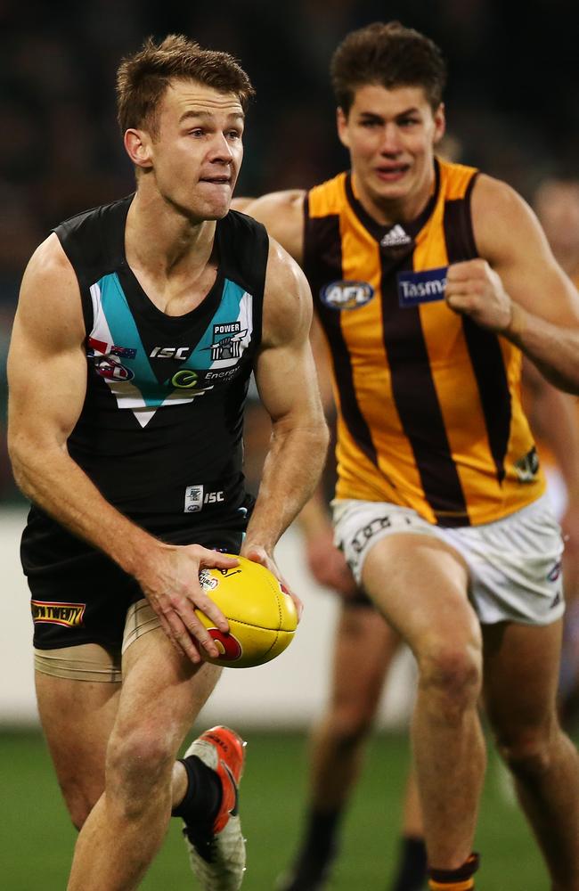 Robbie Gray pushing Port Adelaide forward. (Photo by Morne de Klerk/Getty Images)