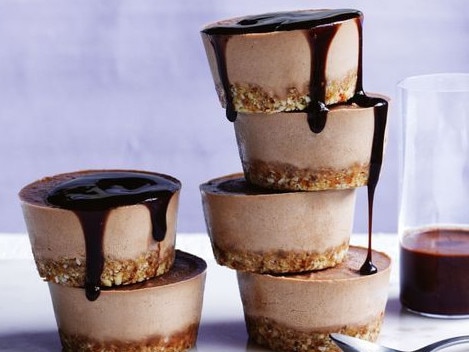 Choc peanut butter raw mini cheesecakes recipe.