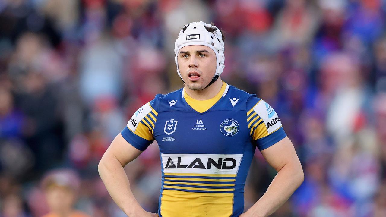 NEWCASTLE, AUSTRALIA - JUNE 06: Reed Mahoney of the Eels during the round 13 NRL match between the Newcastle Knights and the Parramatta Eels at McDonald Jones Stadium, on June 06, 2021, in Newcastle, Australia. (Photo by Ashley Feder/Getty Images)