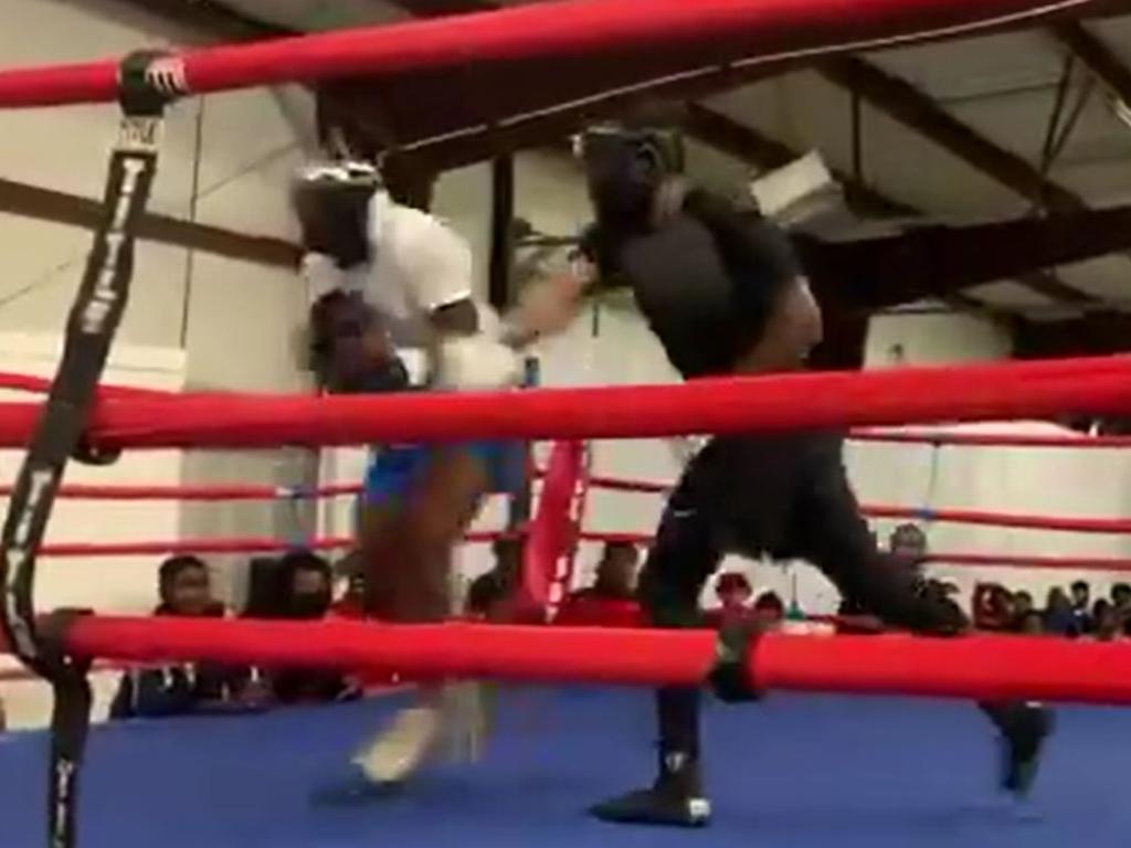 Jay Rome's right hand punishes his opponent.