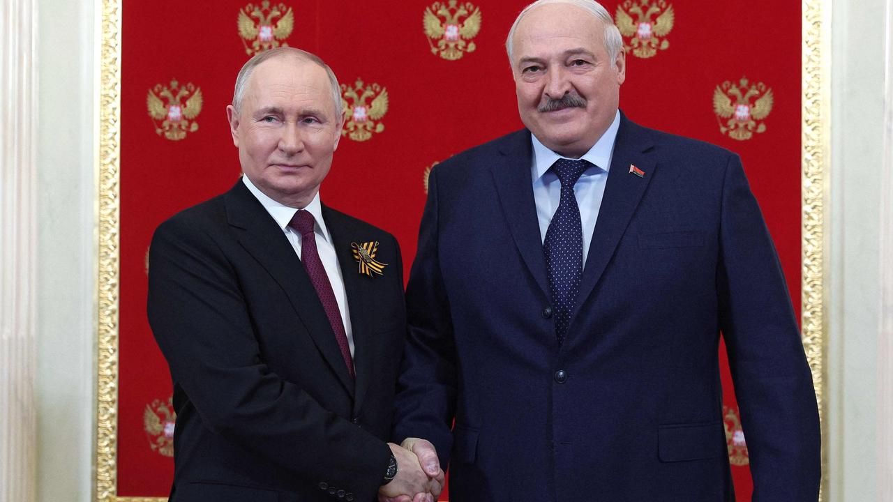 Plotki o „ciężkiej chorobie” białoruskiego dyktatora Aleksandra Łukaszenki, Putina