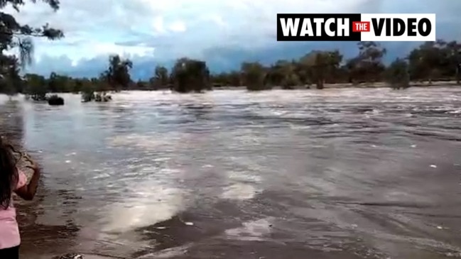 Extreme floods at Finke River