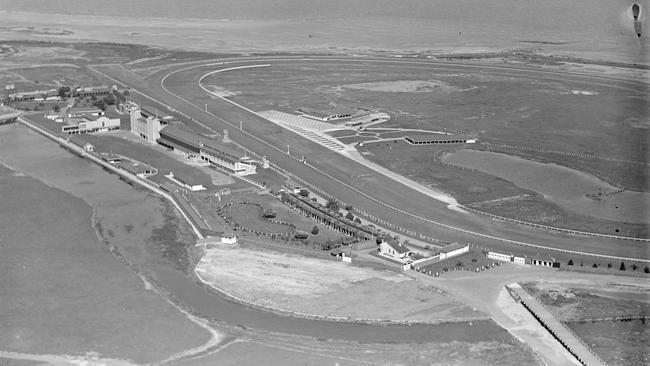 A 1920s to 1930s shot of Williamstown Racecourse. Picture: Charles Daniel Pratt, State Library of Victoria.