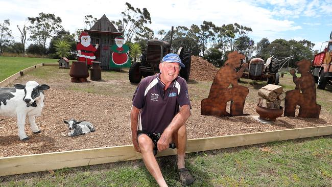 Red Rock Hay Bale Trail, Darrel Cook with his old ware and Christmas display, Cororooke, #0418189937,     Picture Yuri Kouzmin