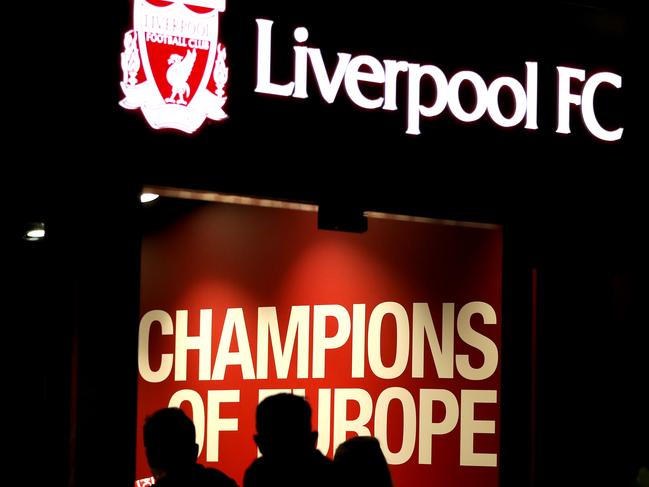 LIVERPOOL, ENGLAND - NOVEMBER 05: Fans arrive outside the club shop prior to the UEFA Champions League group E match between Liverpool FC and KRC Genk at Anfield on November 05, 2019 in Liverpool, United Kingdom. (Photo by Alex Pantling/Getty Images)