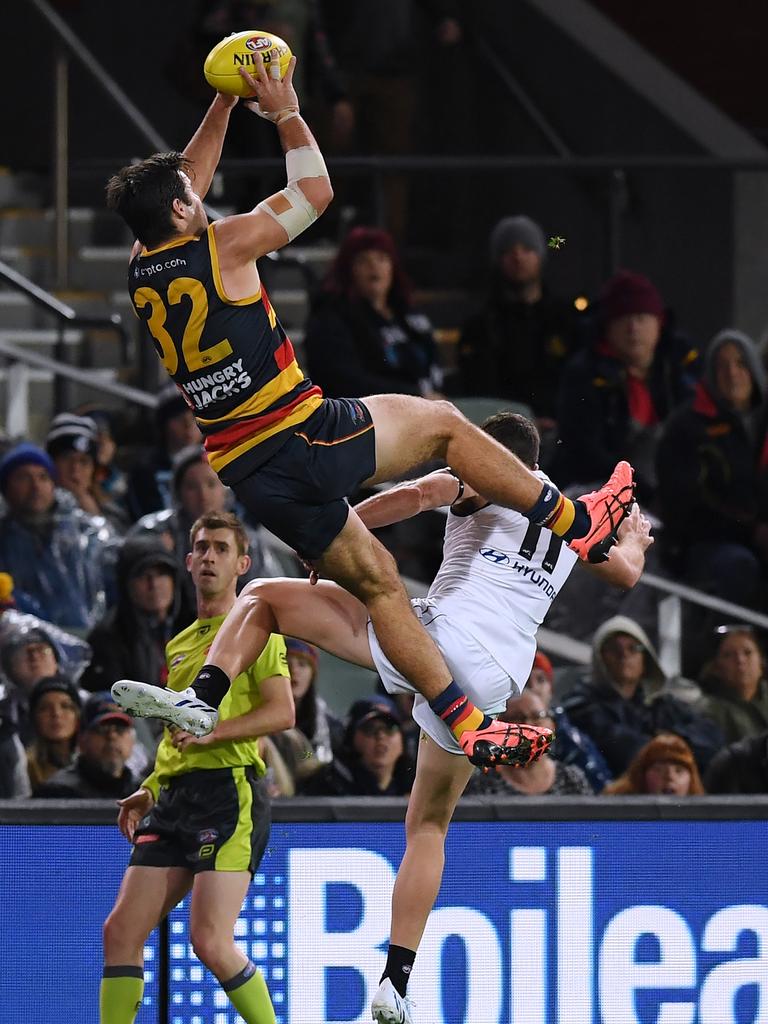 And he completed the mark on the ex-Crow. Picture: Mark Brake/Getty Images