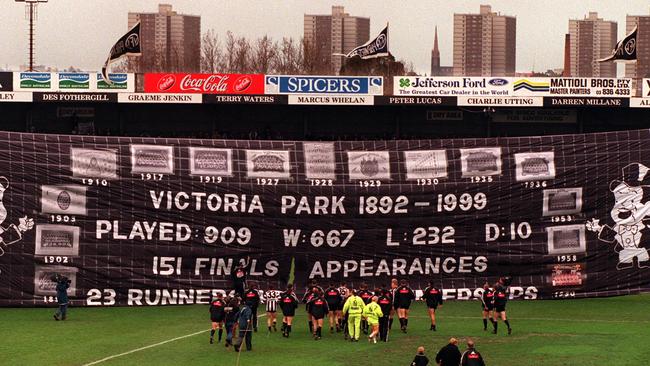 The Collingwood banner for the last VFL game at Victoria Park.