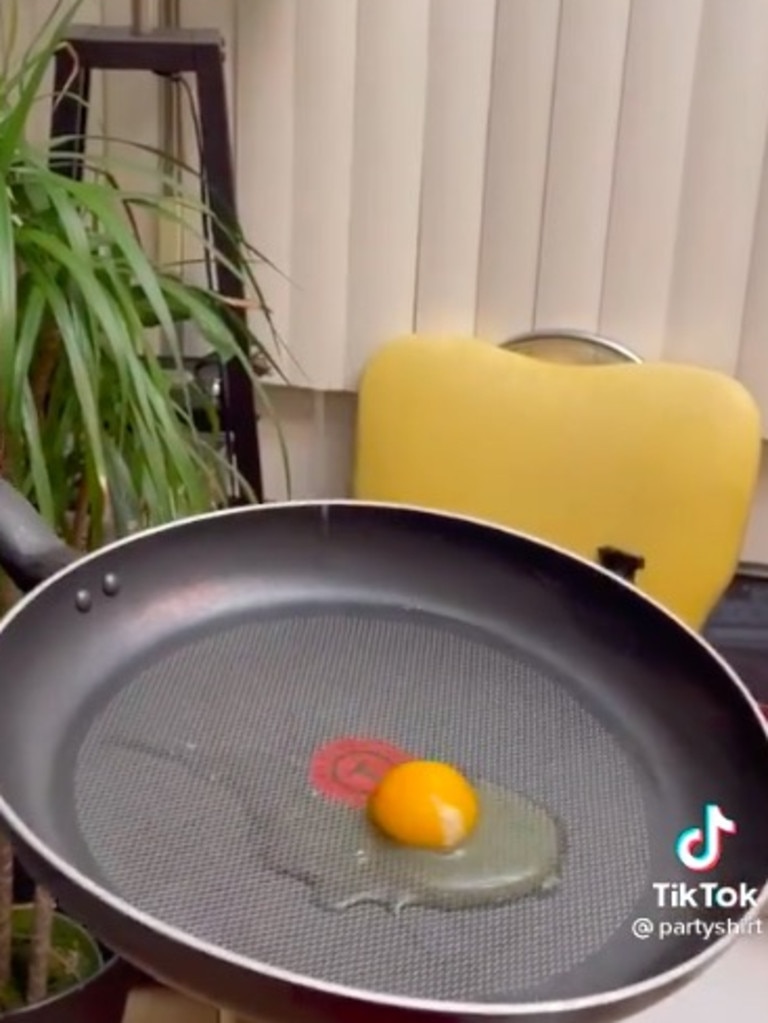 Viral TikTok egg cracking hack divides opinion on social media | news ...