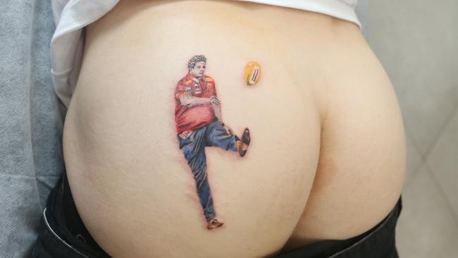 The tattoo of former Suns coach, Stuart Dew. Photo: Richard Gosling