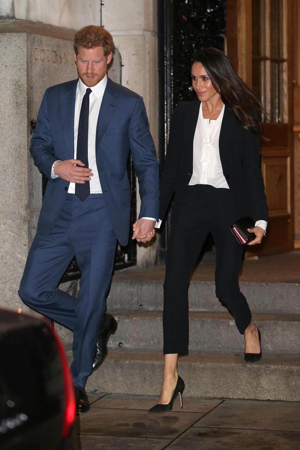 Meghan markle best outlet outfits