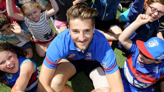 Marcus Bontempelli was popular at an Auskick clinic. Picture: Andrew Henshaw