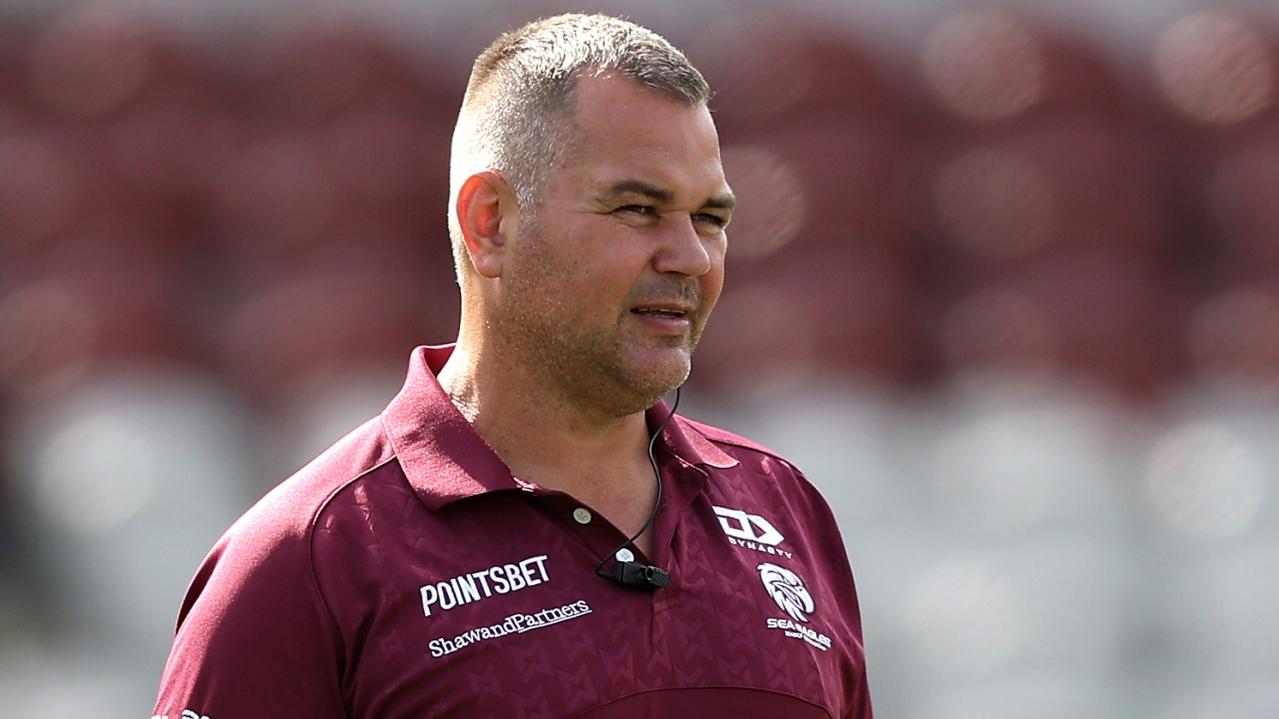 SYDNEY, AUSTRALIA - APRIL 16: Anthony Seibold, head coach of the Sea Eagles looks on during a Manly Sea Eagles NRL training session at 4 Pines Park on April 16, 2024 in Sydney, Australia. (Photo by Matt King/Getty Images)