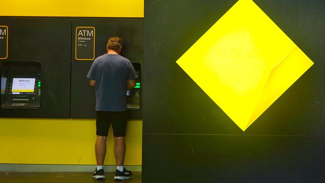 MELBOURNE AUSTRALIA - NewsWire Photos OCTOBER 29, 2024: Photo of people at a Commonwealth Bank.Picture: NewsWire / Luis Enrique Ascui